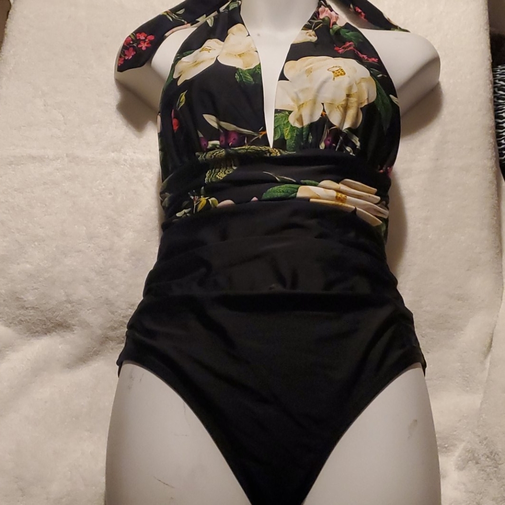 CUPSHE swim suit